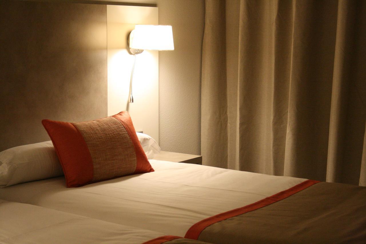 Hotel & Spa Real Jaca Buitenkant foto