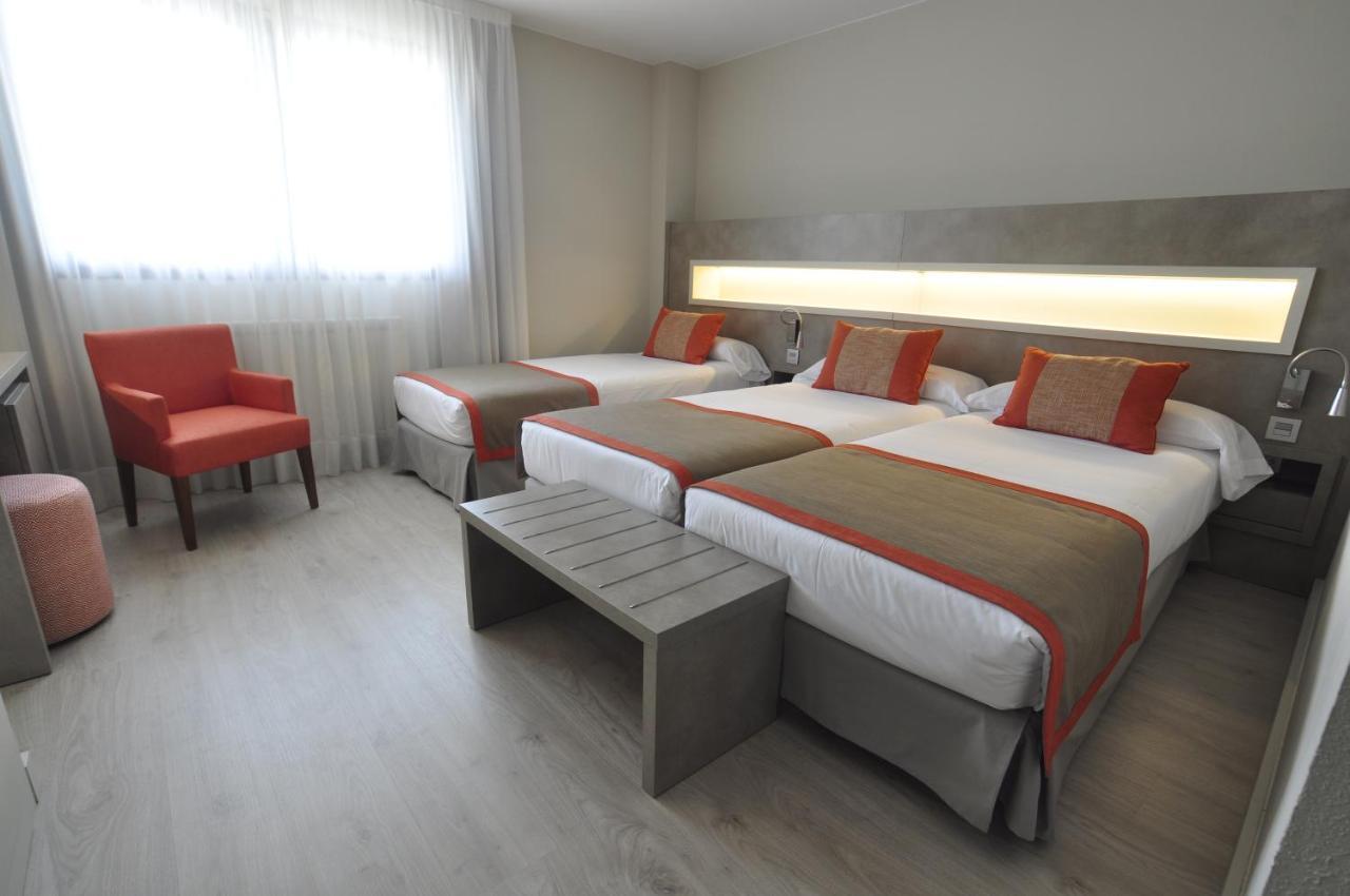 Hotel & Spa Real Jaca Buitenkant foto