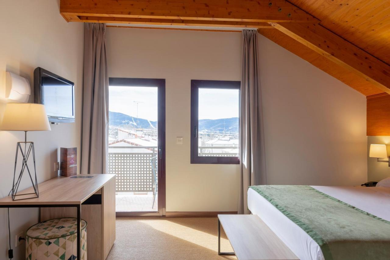 Hotel & Spa Real Jaca Buitenkant foto